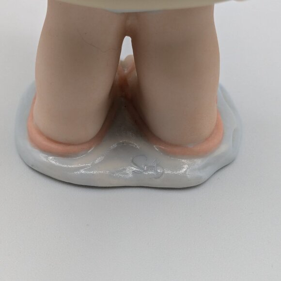 Precious Moments Figurine You're a Life Saver to Me, 1996, Girl with Pool Float - Picture 6 of 8